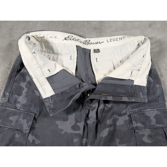 Eddie Bauer Camo Cargo Shorts Mens 33 Gray Bermuda Hiking Casual - Picture 6 of 12
